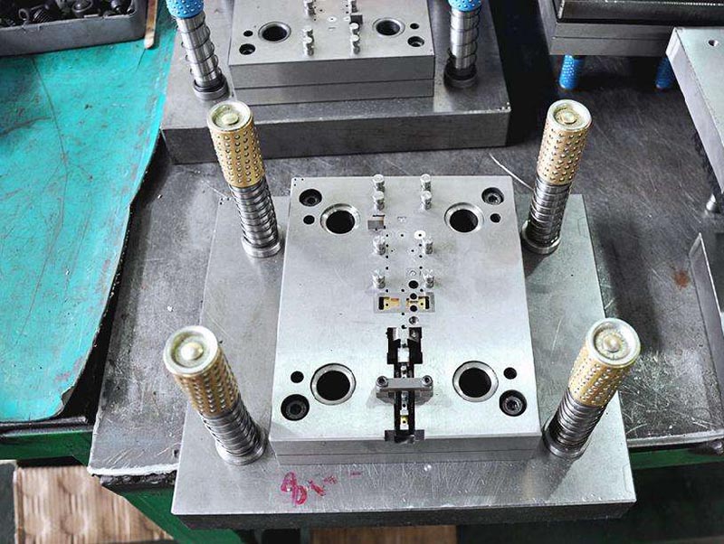 江北模具制造-01